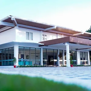 Hotel Ark And Convention Centre